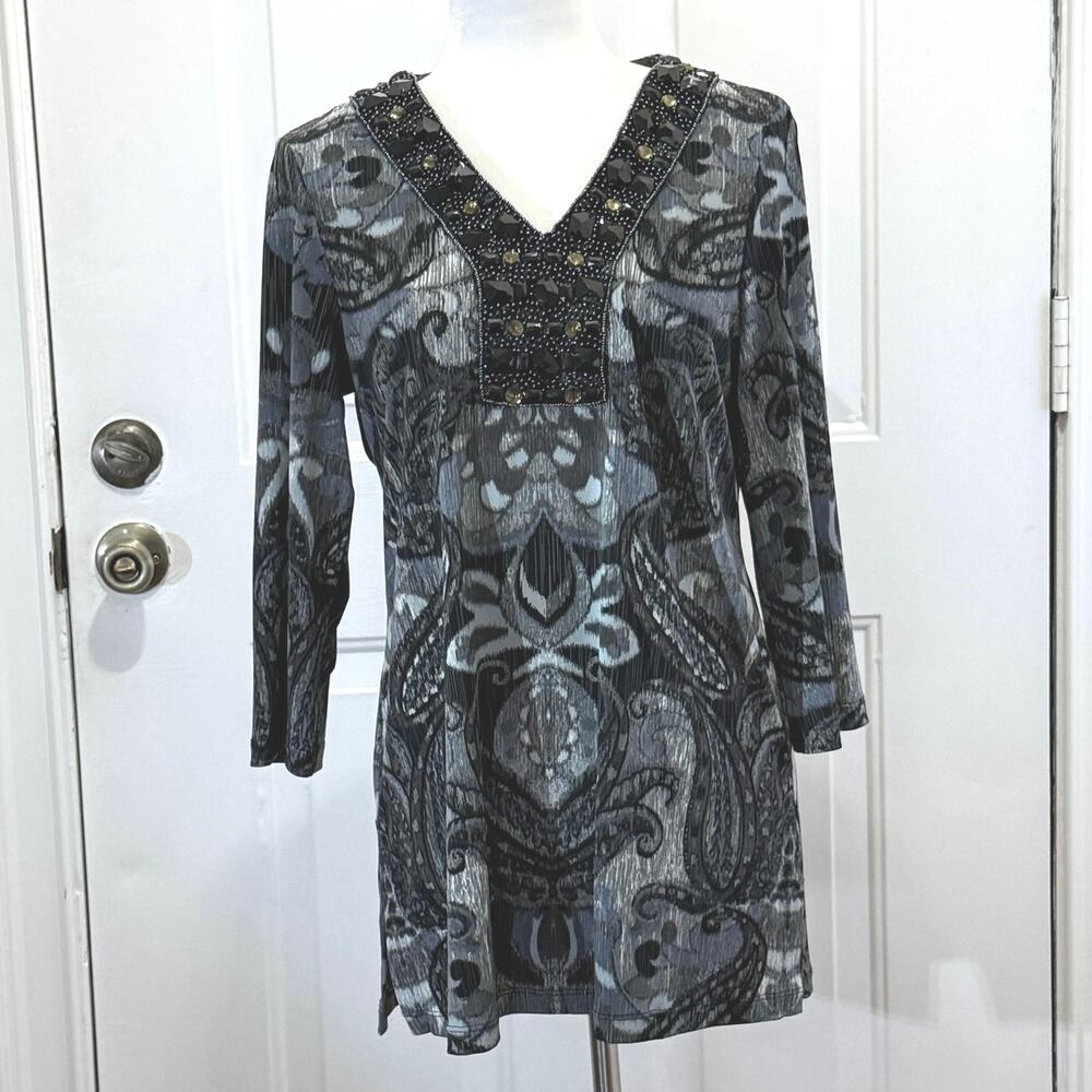 Chico’s Size 1 M 8 Beaded Tunic Top Black Gray Paisley V Neck Long Sleeve